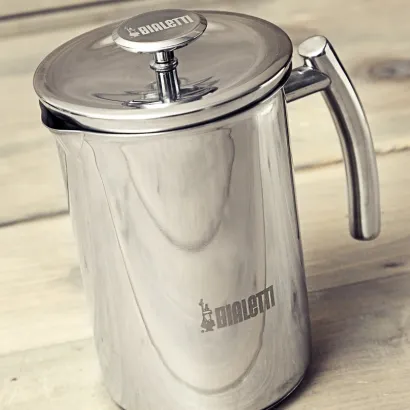 Bialetti Cappuccinatore Acciaio spieniacz do mleka na indukcję pojemność 330 ml - zdjęcie 2