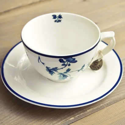 Laura Ashley China Rose filiżanka cappuccino pojemność 230 ml - zdjęcie 2