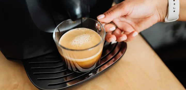 Porównanie różnych metod parzenia kawy: espresso i kawiarka