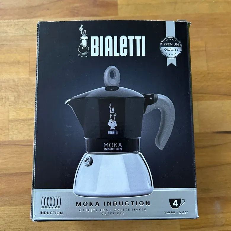 OUTLET Bialetti New Moka Induction kawiarka stalowa na indukcję pojemność 4 tz / 150 ml kolor czarna - zdjęcie 1